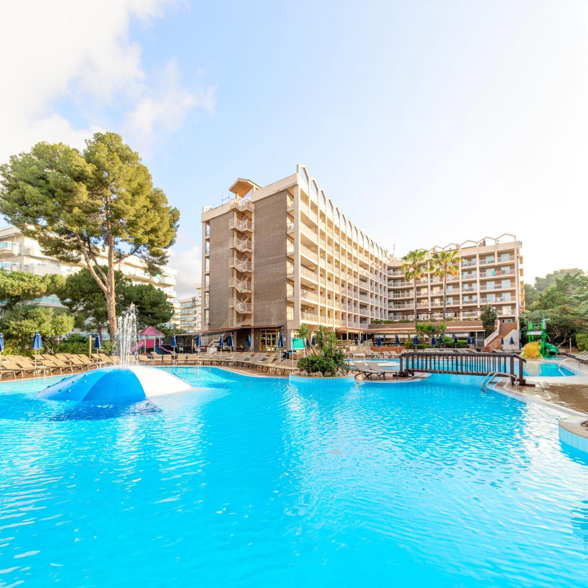 Golden Avenida Family Suites 4* Salou Exterior foto