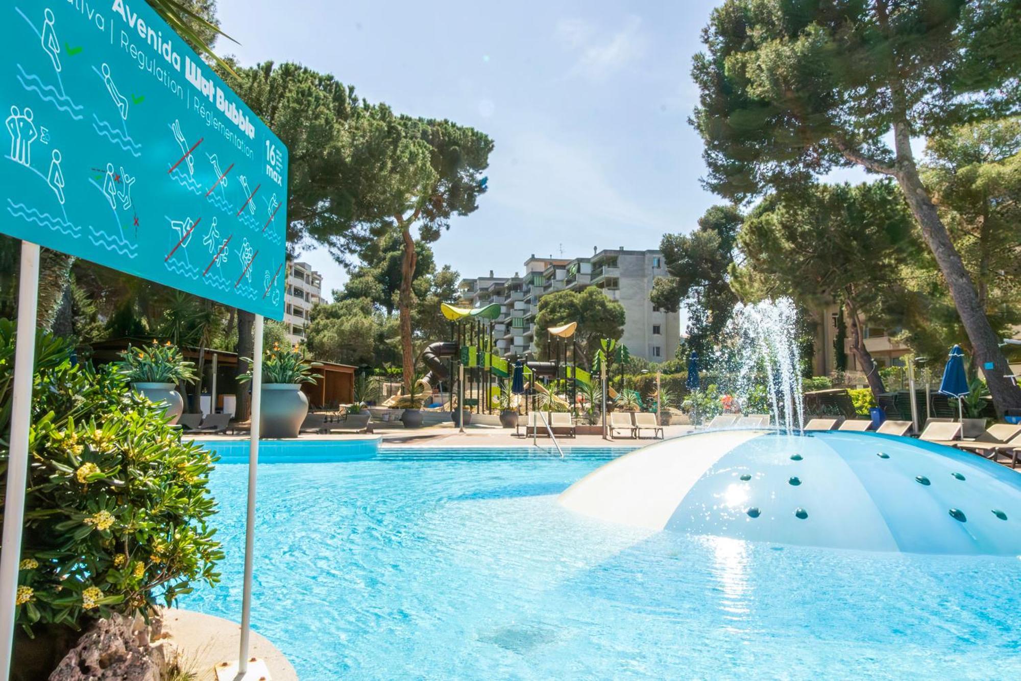 Golden Avenida Family Suites 4* Salou Exterior foto
